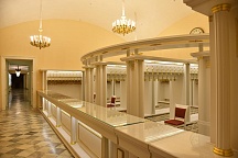 Мебель Мариинского дворца, окрашенная материалами «RAUM-PROFIE» 